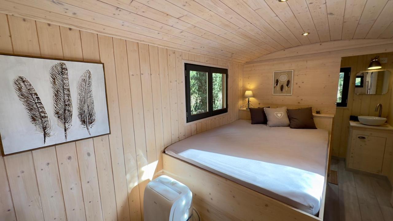 Superbe Roulotte De Charme Hotel บันโญลส์-ล็อง-โฟเรต์ ภายนอก รูปภาพ